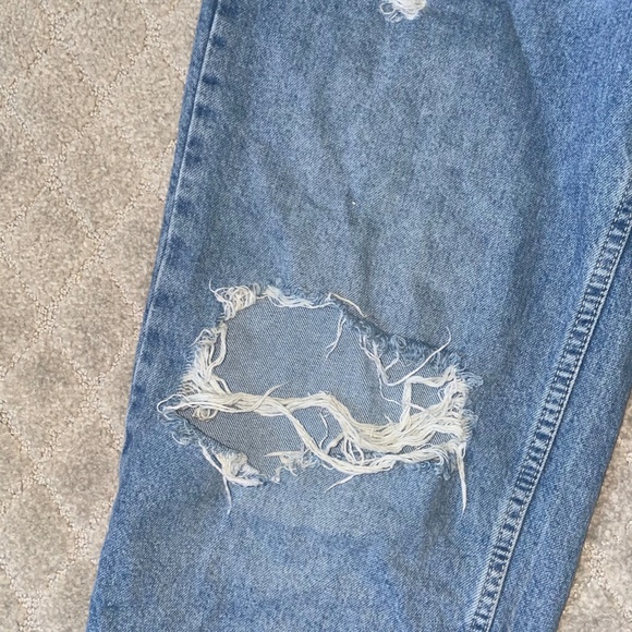 BDG High-Waisted baggy jean destroyed light wash - Picture 4 of 8
